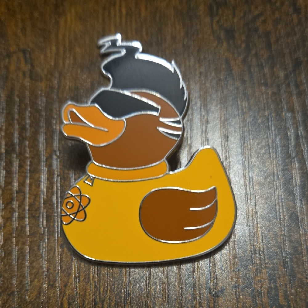 Disney Pin Powerline Duck